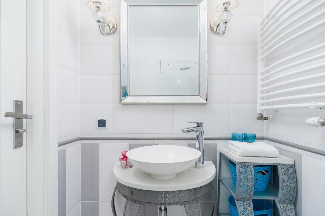Modern Apartment Lubicz Krakow By Noclegi Renters Екстериор снимка
